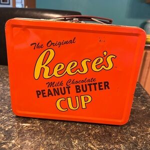 Vintage 1990’s Reese's Peanut Butter Cup Metal Tin Lunchbox